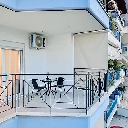 ITHACA Πολυτελές διαμέρισμα 3ου με θέα شقة *