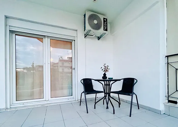 Ithaca πολυτελές 3ου με θέα Salonic